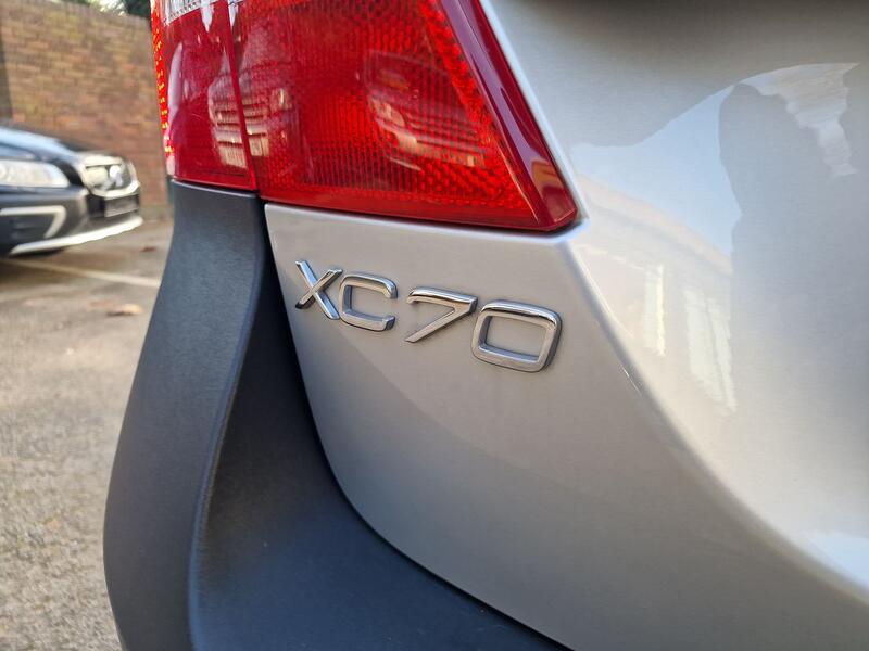 VOLVO XC70