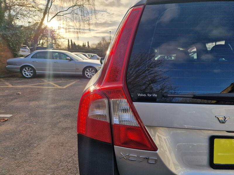 VOLVO XC70
