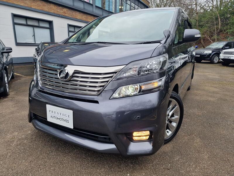 TOYOTA VELLFIRE