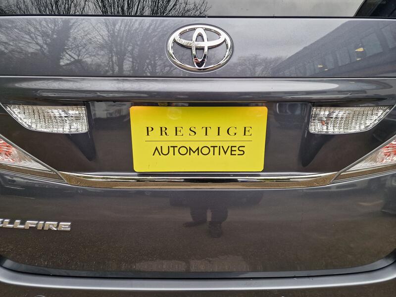 TOYOTA VELLFIRE