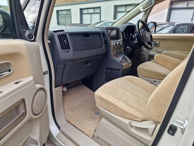 MITSUBISHI DELICA