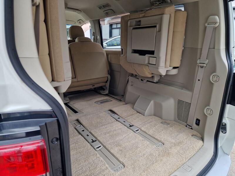 MITSUBISHI DELICA