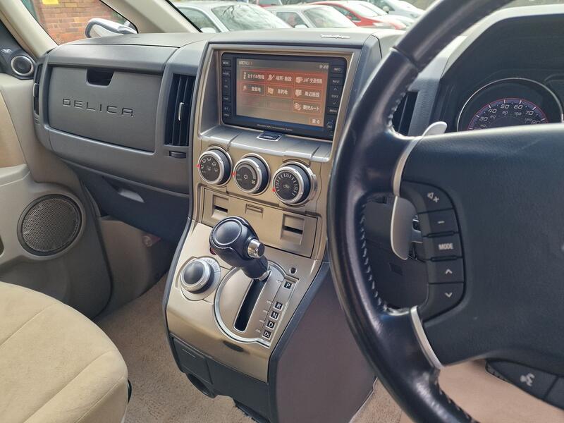 MITSUBISHI DELICA
