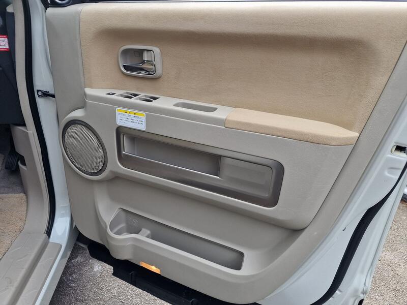 MITSUBISHI DELICA