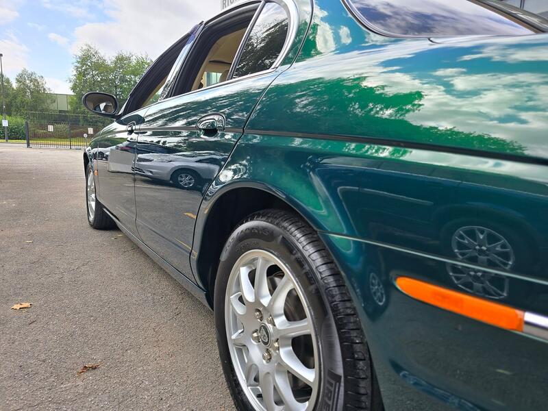 JAGUAR S-TYPE