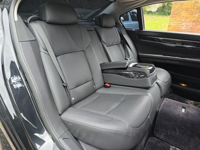 BMW 7 SERIES