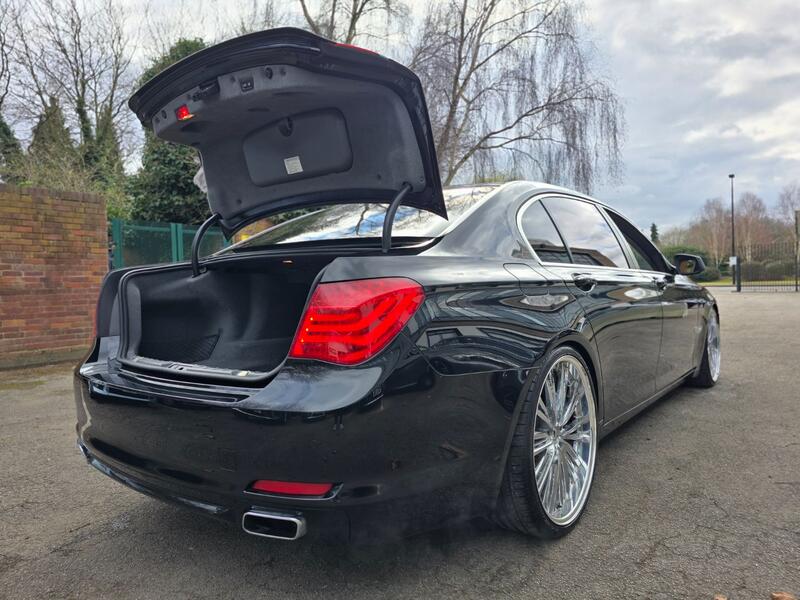 BMW 7 SERIES