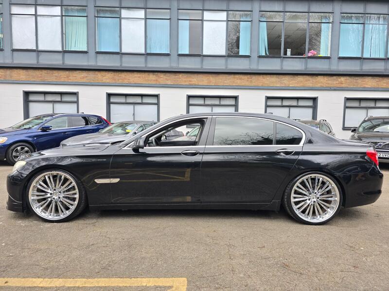 BMW 7 SERIES