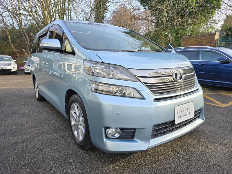 TOYOTA VELLFIRE