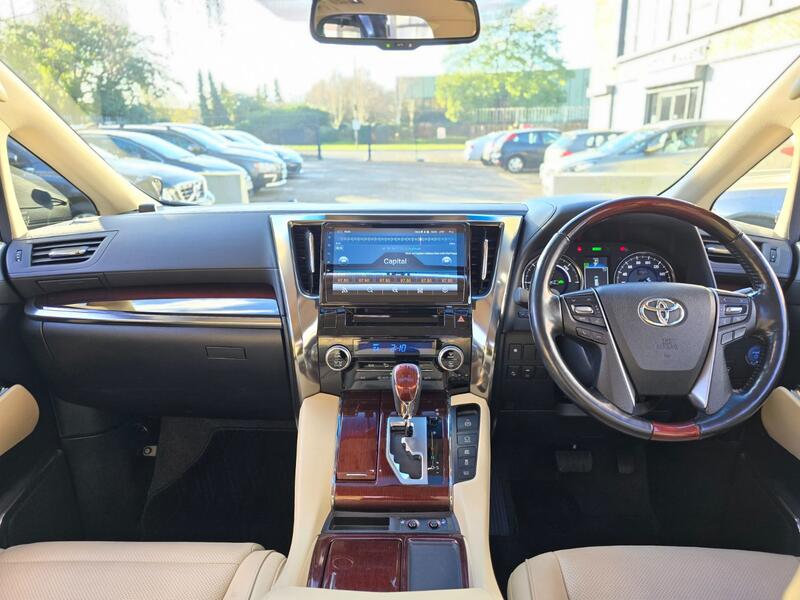 View TOYOTA VELLFIRE 2.4 LTR HYBRID 4WD HUGE SPEC LIKE BUSINESS CLASS CAPTAIN SEATS SUNROOF HEATED STEERING ONLY 55K MLS