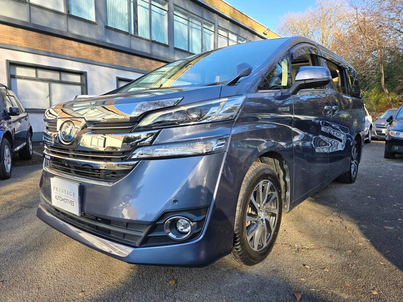 TOYOTA VELLFIRE