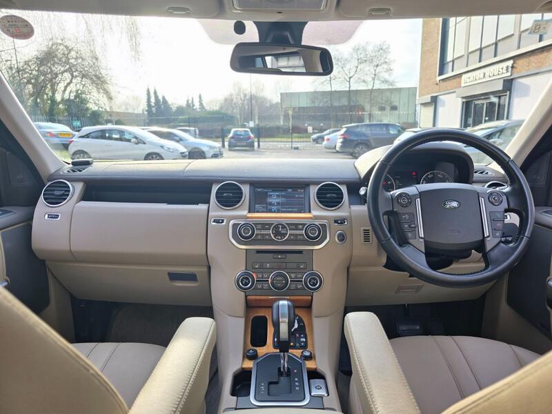 View LAND ROVER DISCOVERY 4 5.0 V8 VERY RARE BOURNEVILLE BLACK WITH BEIGE LEATHER SUNROOF LOW MILEAGE ONLY 43K VERIFIED MILES