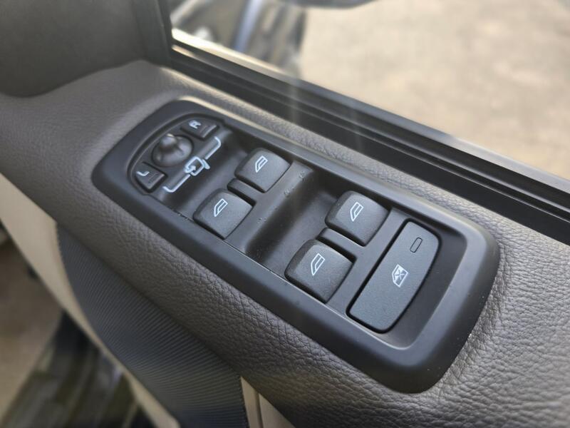 LAND ROVER DISCOVERY 4