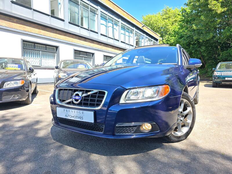 View VOLVO V70 1.6 T4 SE LUX RARE OCEAN RACE EDITION ONLY 19,000 VERIFIES MILES TOP SPEC DUE MAY