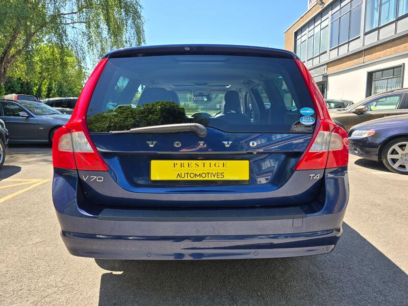 VOLVO V70
