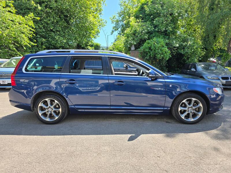 VOLVO V70