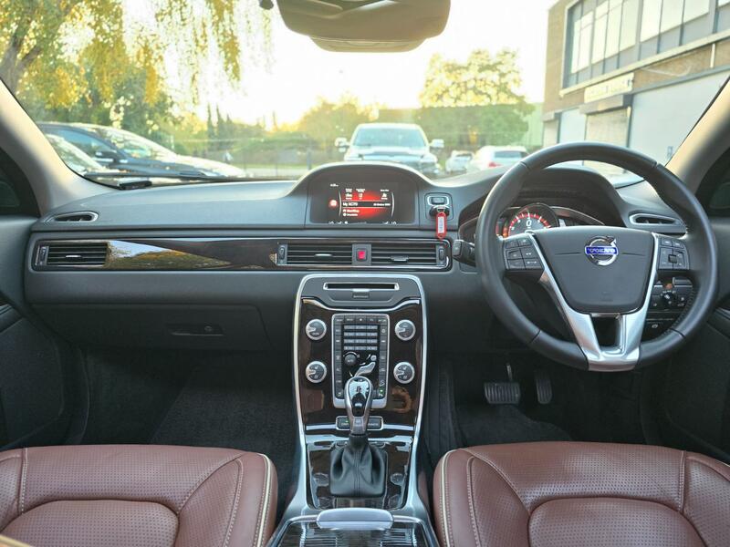 VOLVO XC70
