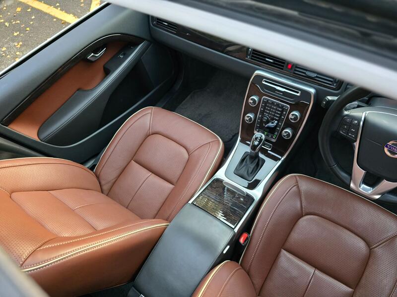 VOLVO XC70