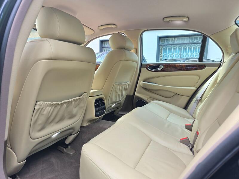JAGUAR XJ