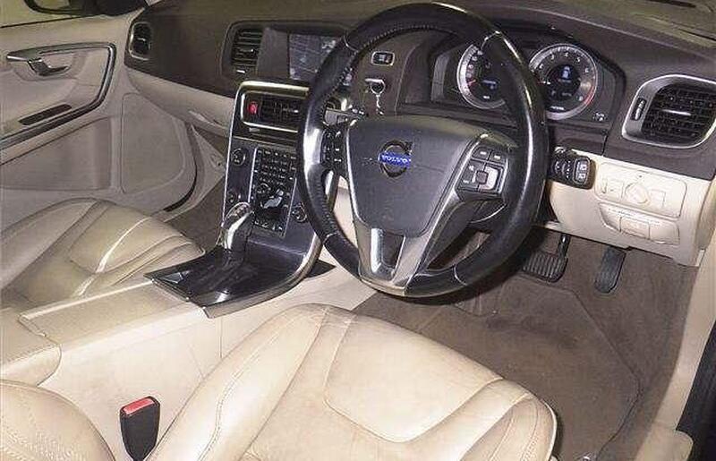 View VOLVO V60 RARE OCEAN RACE EDITION 1.6 T4 AUTO PETROL ULEZ COMPLIANT TOP SPEC SUNROOF IN TRANSIT DUE JUNE