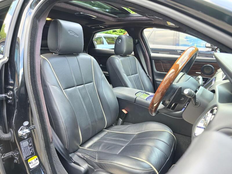 JAGUAR XJ
