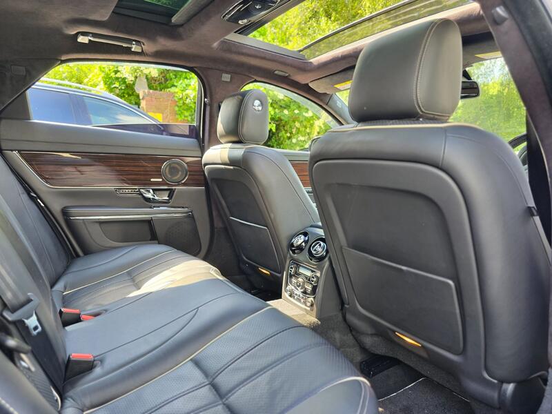 JAGUAR XJ