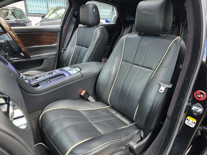 JAGUAR XJ