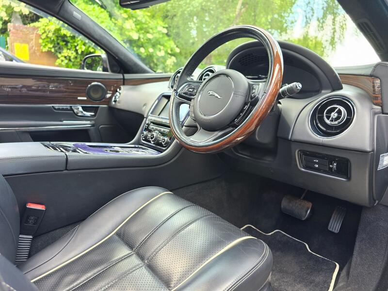JAGUAR XJ