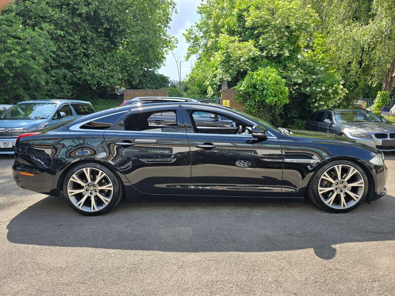 JAGUAR XJ