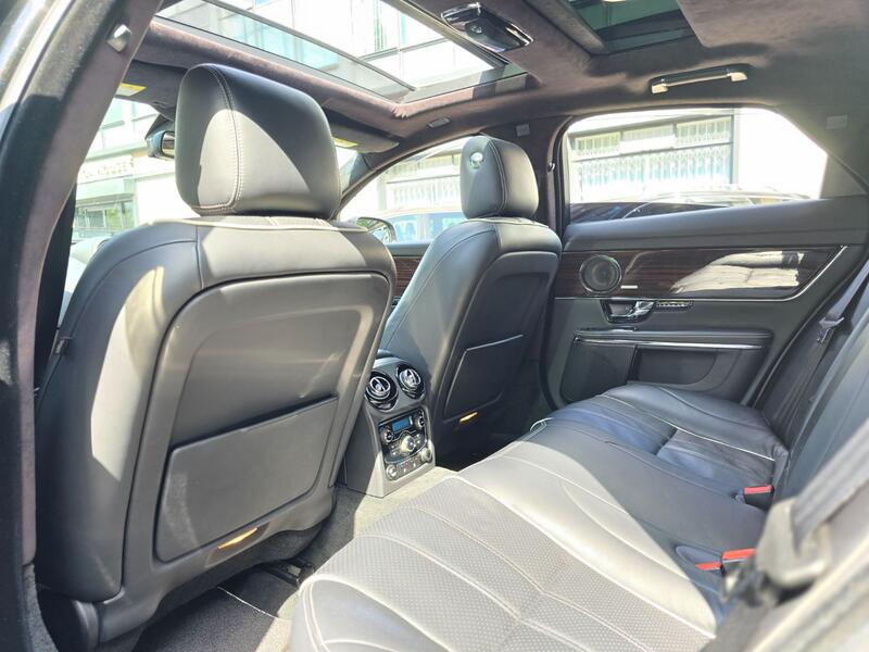 JAGUAR XJ