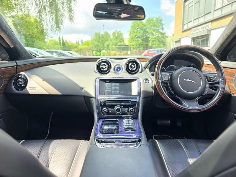 JAGUAR XJ