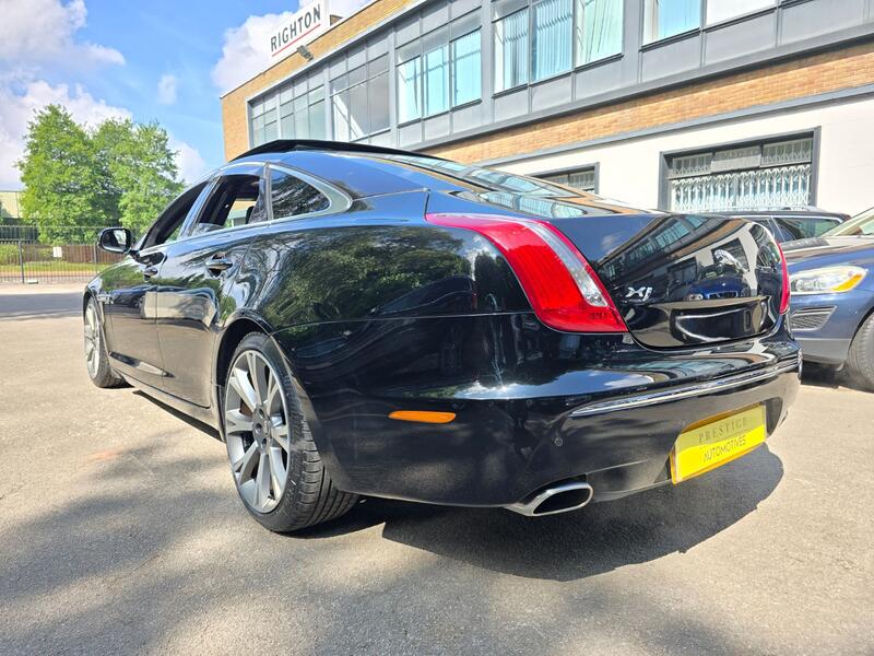 JAGUAR XJ