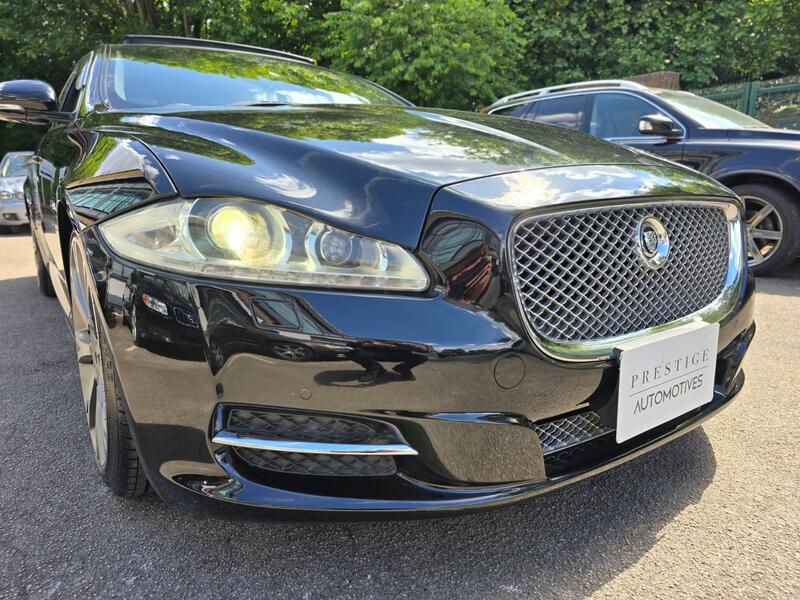 JAGUAR XJ