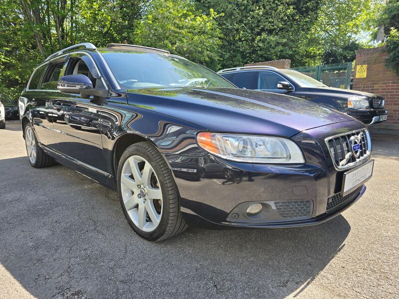 View VOLVO V70 3.0 T6 300 BHP AWD NAVY BLUE SUNROOF ONLY 52,000 VERIFIED MILES FROM NEW IN PREP