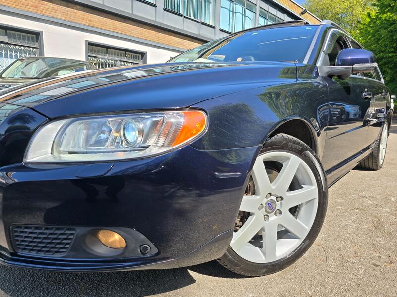 VOLVO V70