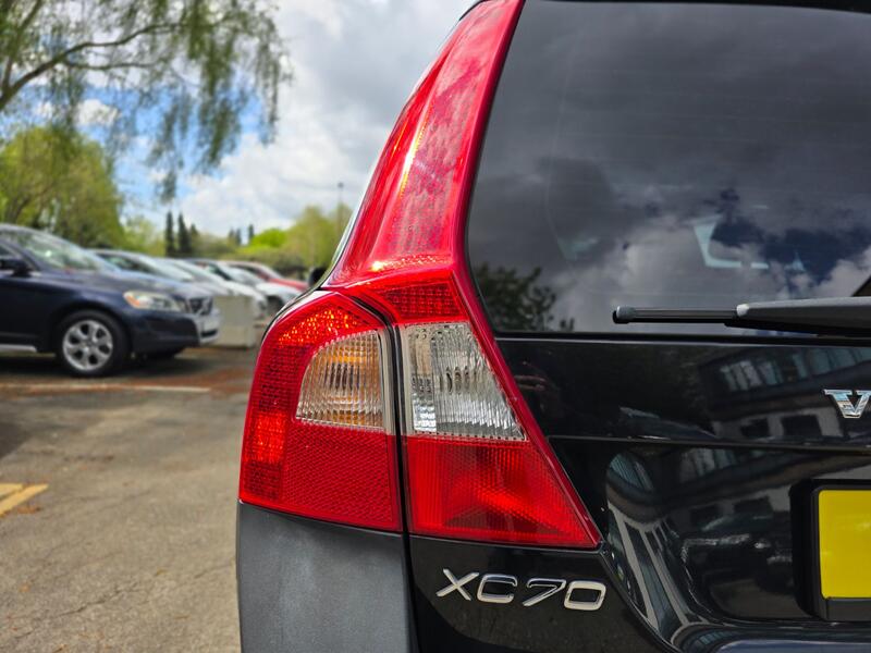VOLVO XC70