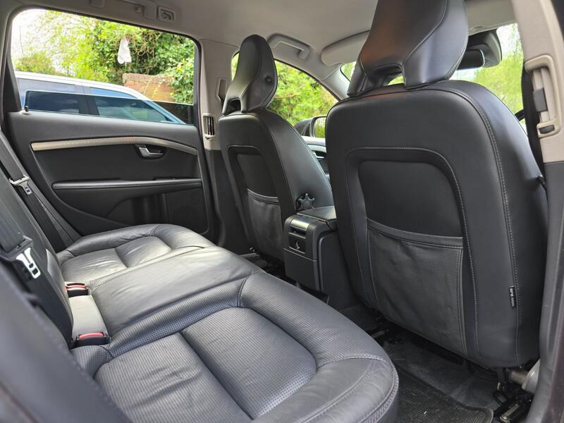 VOLVO XC70
