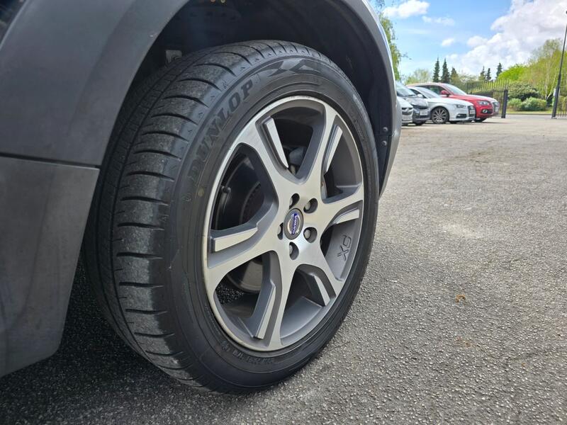VOLVO XC70