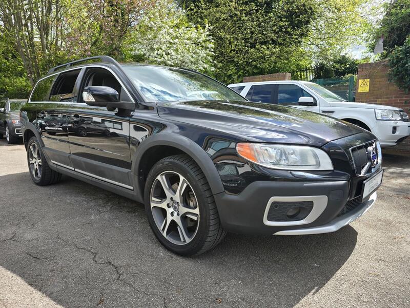 View VOLVO XC70 3.0 T6 AWD VERY POWERFUL RARE & SOUGHT AFTER MACHINE ONLY 56,872 VERIFIED MILES AUTO ULEZ TOP SPEC