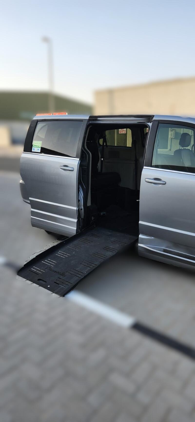 DODGE CARAVAN
