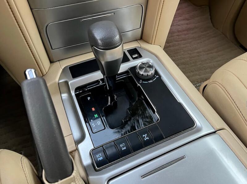 TOYOTA LAND CRUISER