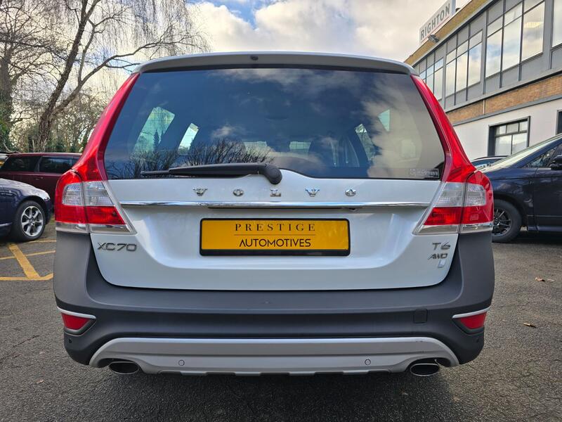 VOLVO XC70
