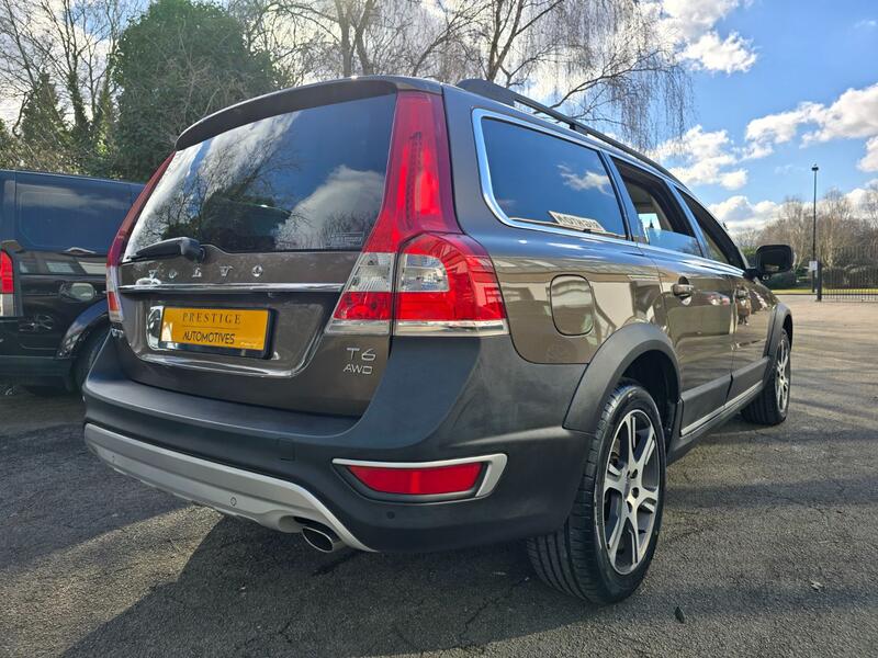 View VOLVO XC70 3.0 T6 SE Lux AWD RARE & SOUGHT AFTER HIGH SPEC ONLY 44K MILES BRONZE METALLIC BROWN 
