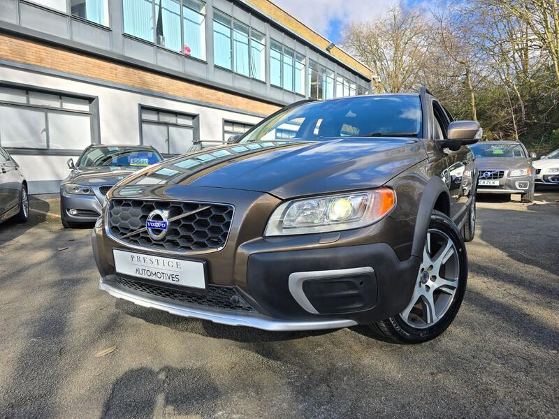 View VOLVO XC70 3.0 T6 SE Lux AWD RARE & SOUGHT AFTER HIGH SPEC ONLY 44K MILES BRONZE METALLIC BROWN 