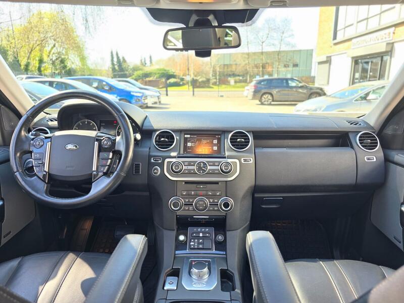 View LAND ROVER DISCOVERY 4 3.0 LTR V6 SUPERCHARGED LHD FUJI WHITE TAX FREE VAT Q. PRICE PLUS TAX + VAT IF UK REGISTERED