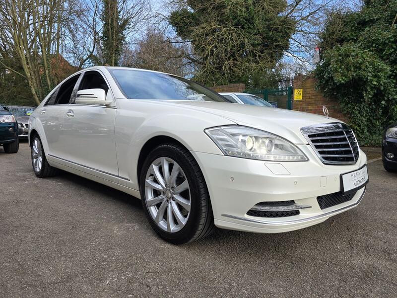 View MERCEDES-BENZ S CLASS S550 5.5 LTR 380BHP V8 DIAMOND WHITE PEARL LEATHER INTERIOR SLIDING SUNROOF ELECTRIC BLIND SYSTEM