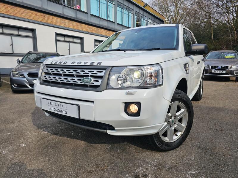 View LAND ROVER FREELANDER 2 3.2 4X4 AUTOMATIC PETROL ULEZ COMPLIANT ONLY 48,500 VERIFIED MILES FINISHED IN WHITE