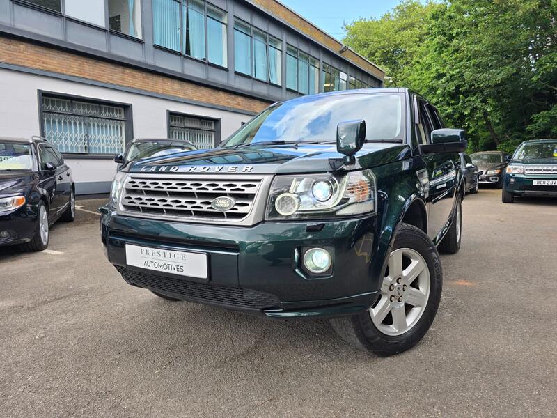 View LAND ROVER FREELANDER 2 2.0 Si4 AUTOMATIC PETROL AINTREE GREEN BEIGE LEATHER ULEZ FREE ONLY 52K VERIFIED MILES DUE MAY