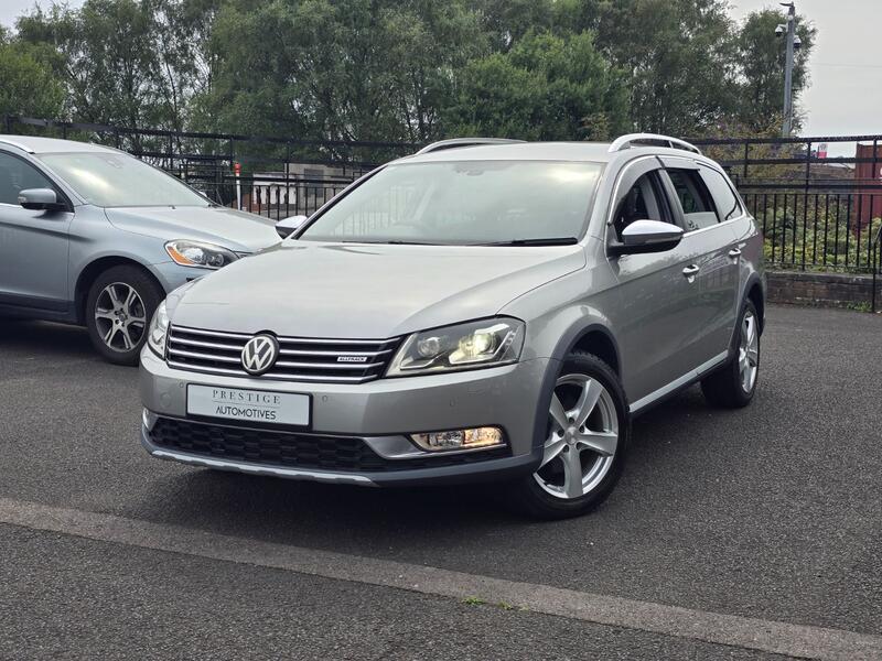 View VOLKSWAGEN PASSAT 2.0 TSI Sport 4 MOTION ALLTRACK LEATHER SEATS ONLY 26K VERIFIED MILES APPLE CAR PLAY ANDROID AUTO