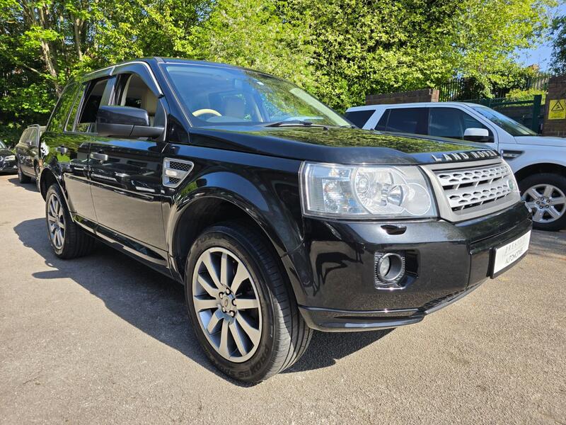 View LAND ROVER FREELANDER 2 3.2 i6 SE AUTOMATIC PETROL ULEZ FREE 39,200 VERIFIED MILES SANTORINI BLACK BEIGE LEATHER IN PREP